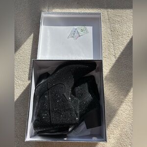 Ladies Brand New Elegant Black Rhinestone Boot